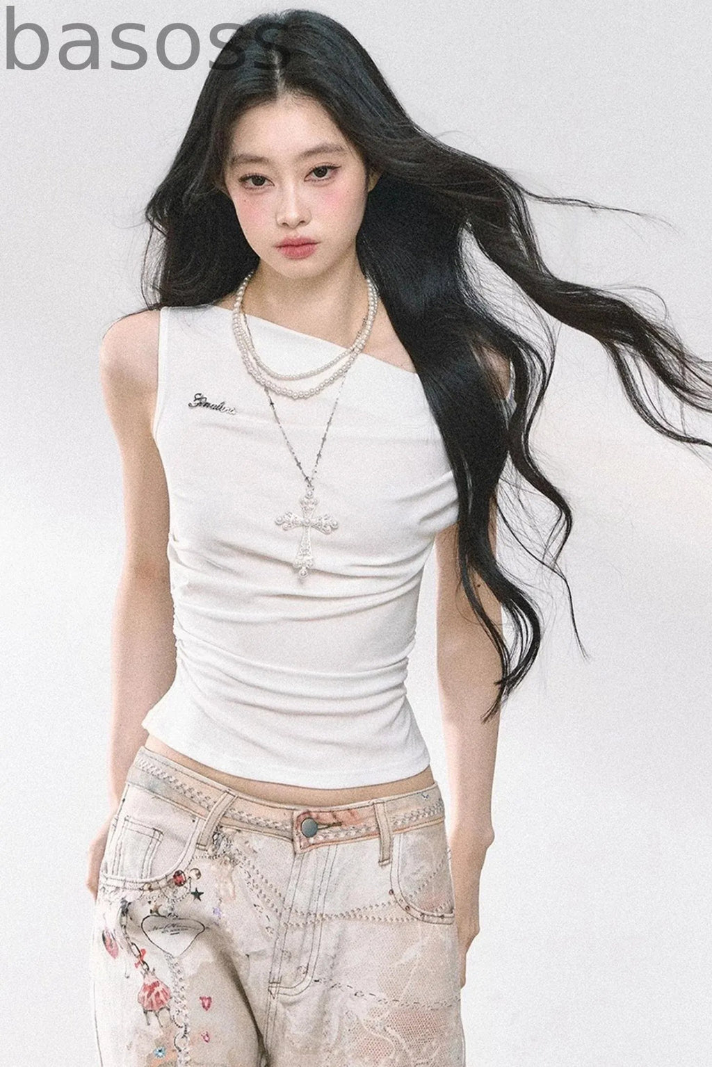 Shoulder-Baring Slim Crop T-Shirt