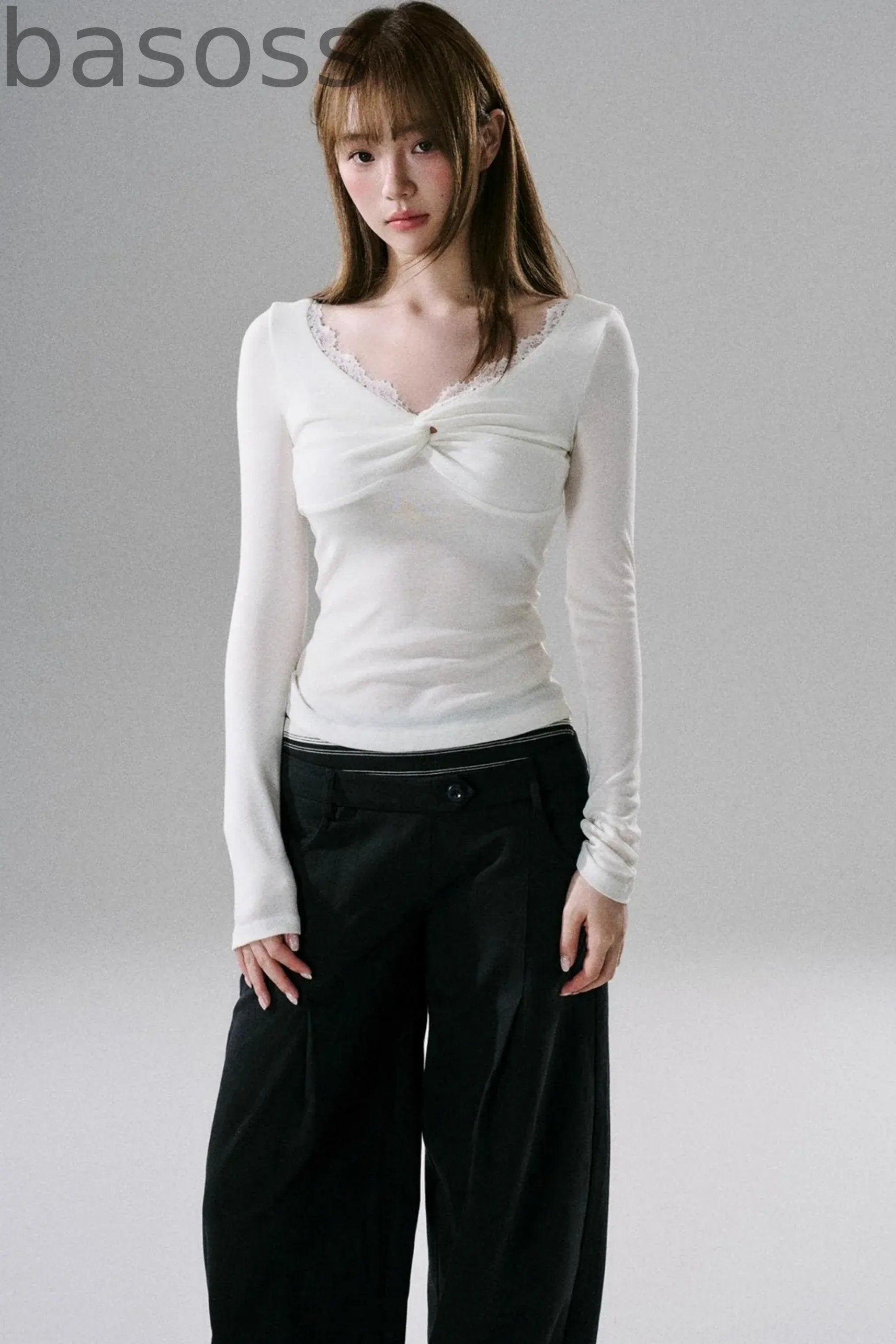 Stretch Lace Slim Fit Base Top