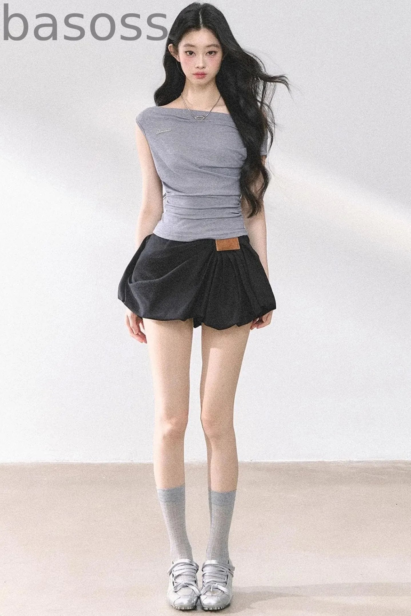 Shoulder-Baring Slim Crop T-Shirt