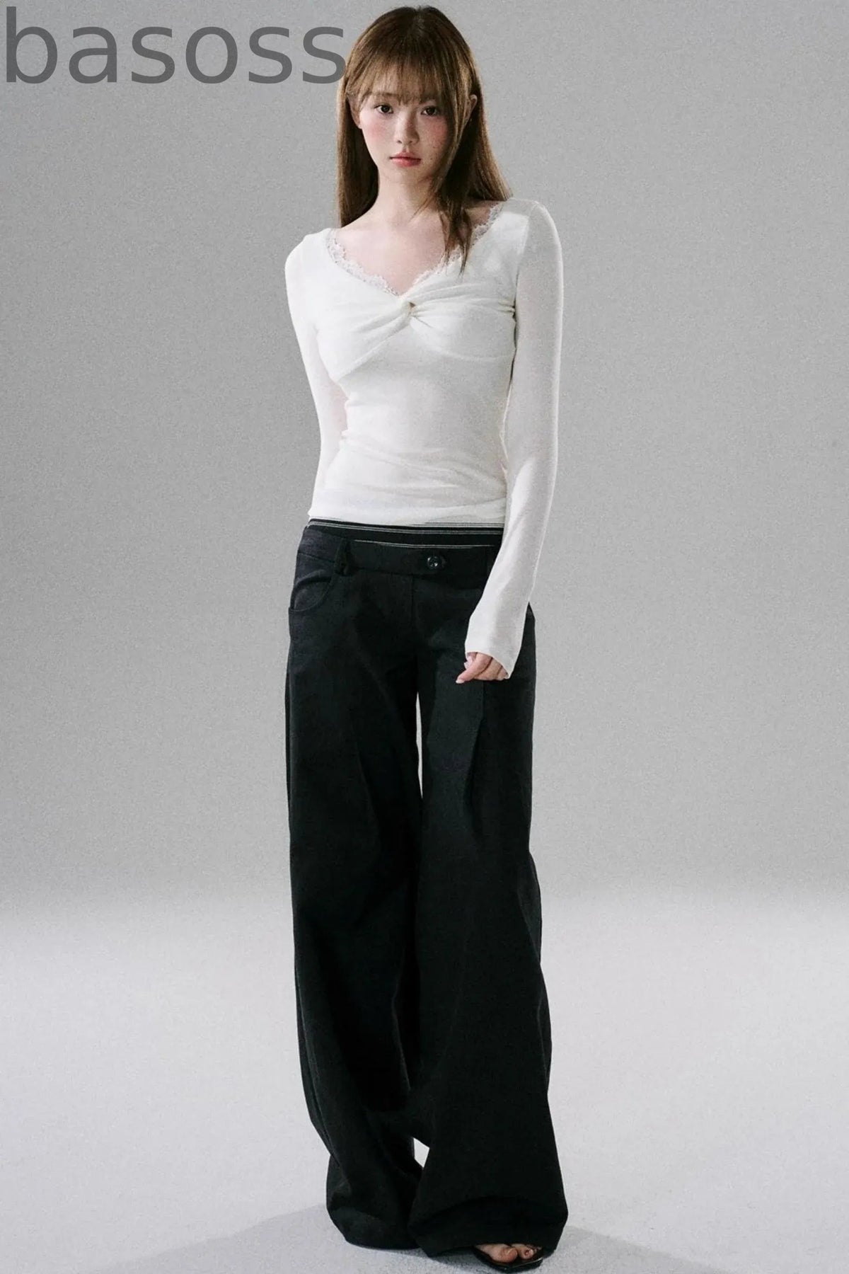 Stretch Lace Slim Fit Base Top