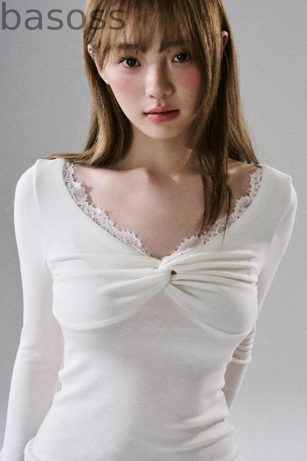 Stretch Lace Slim Fit Base Top