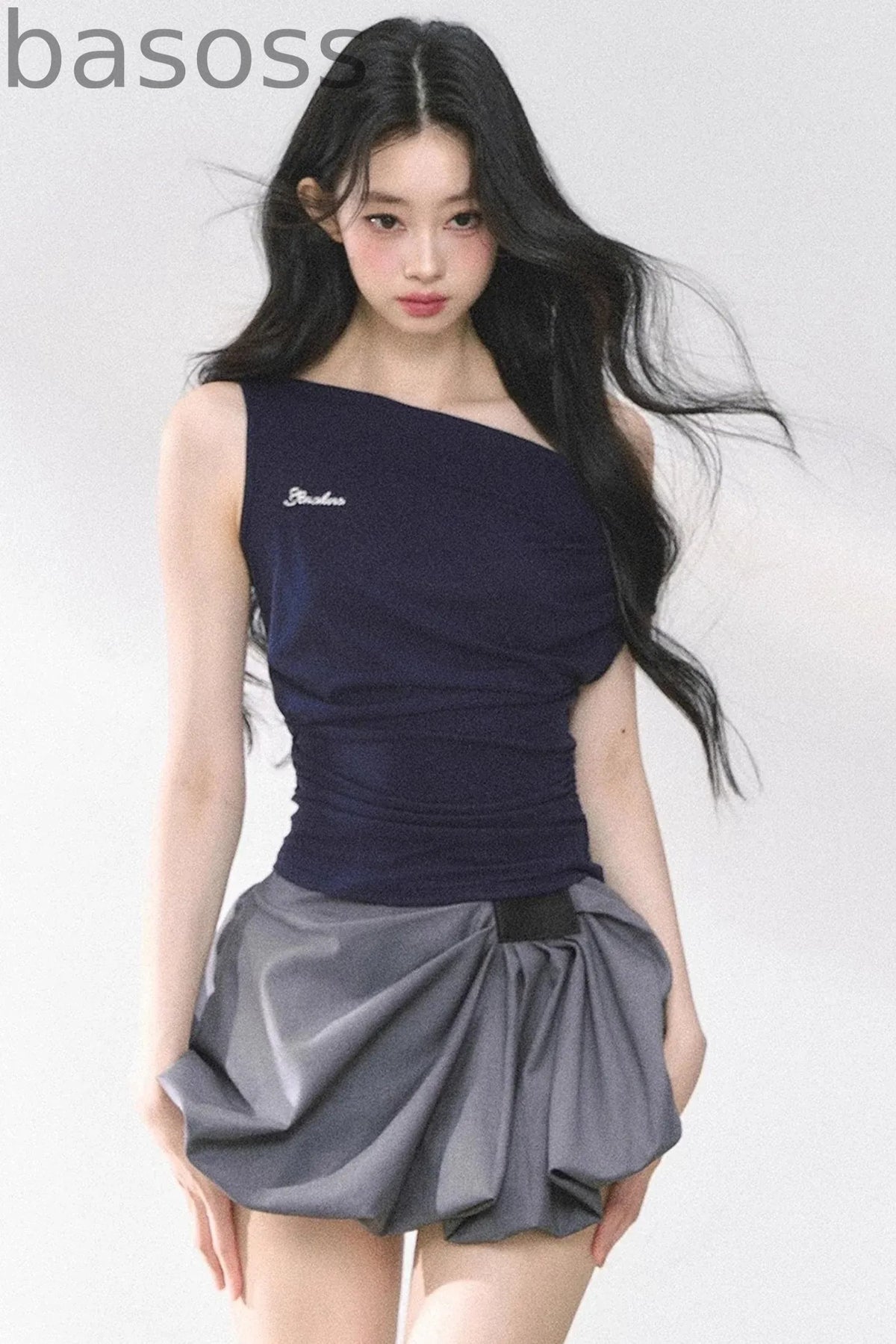 Shoulder-Baring Slim Crop T-Shirt